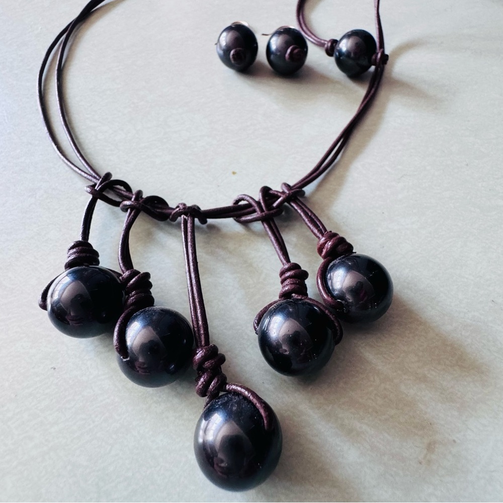 Black/Blue Glass Beaded Leather Choker  & Matching Earrings